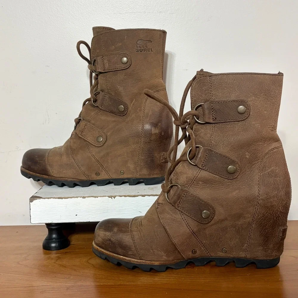 Sorel Joan of Arctic Wedge II Brown Leather Ankle Boots NL2305-256 Womens 7
